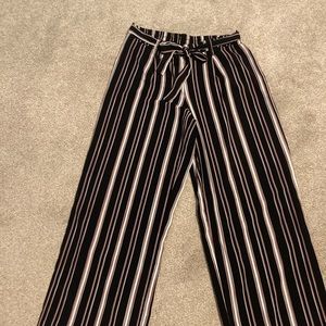 Adrienne Vittadini wide leg trouser.